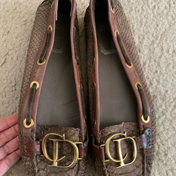 Beautiful Brown moccasin, casual chic and stylish - Picture 2 of 6